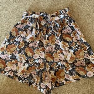 Wild fable floral tie waist shorts
